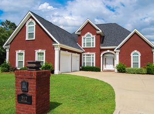 212 Lakeside Dr, Dothan, AL 36301