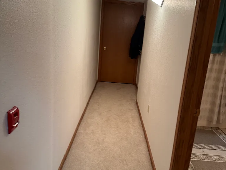 375 Kristin Ct W — Photo 4