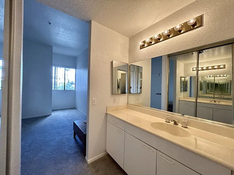 2601 S Broadmoor Dr #63 — Photo 18