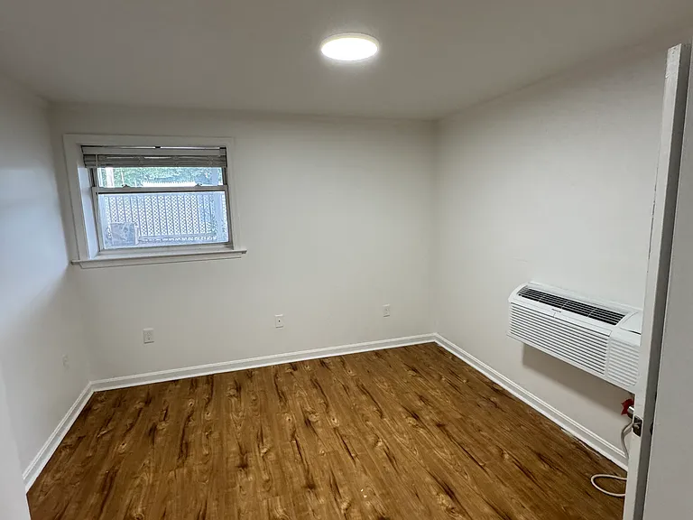 141 W 15th St #148 — Photo 7