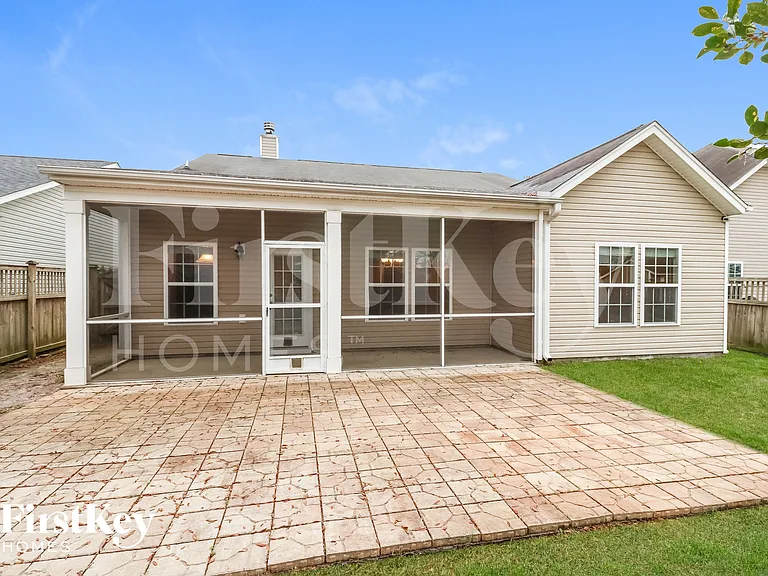 505 Crossland Dr — Photo 15