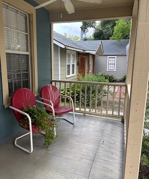 736 Steele Blvd #736 — Photo 2