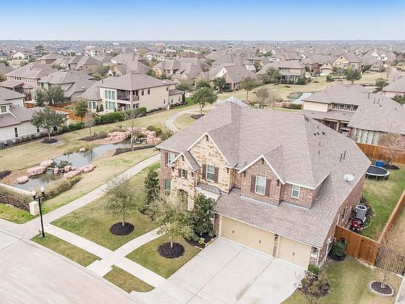 Great Views of the Rock Waterfalls and Creek Leading to the Lake Canals