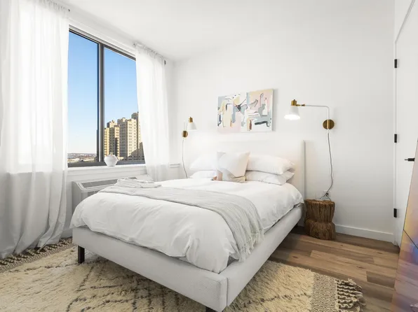 55 Jordan Avenue image 9 of 24