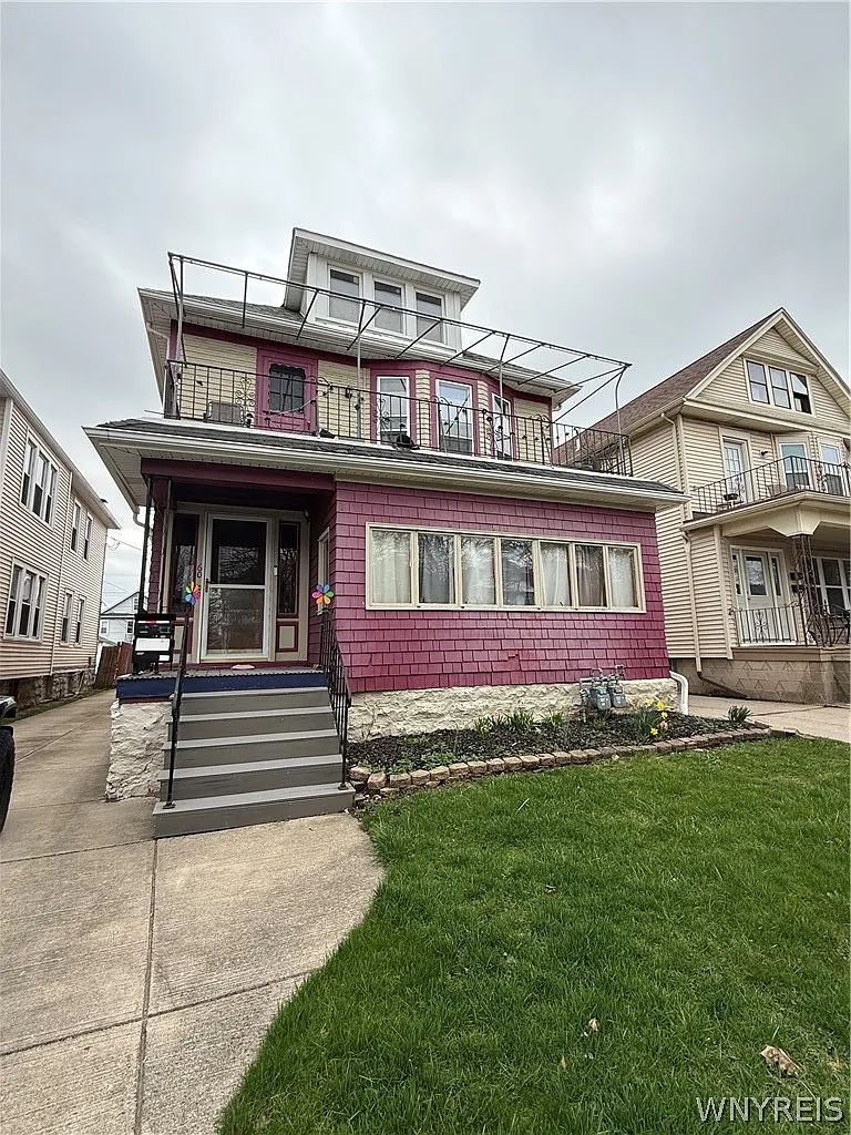 60 Sterling Ave photo 1