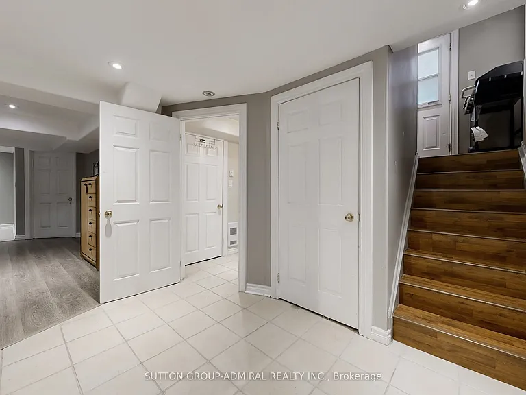 32 Stephanie Ln #UPPER — Photo 47