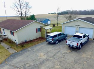 54760 Griffis Rd, Cassopolis, MI 49031