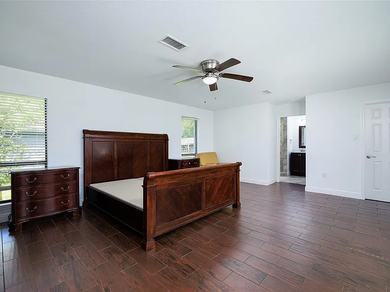 12826 Hill Dr — Photo 31