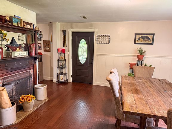 5th image of 407 Soap Hollow Rd