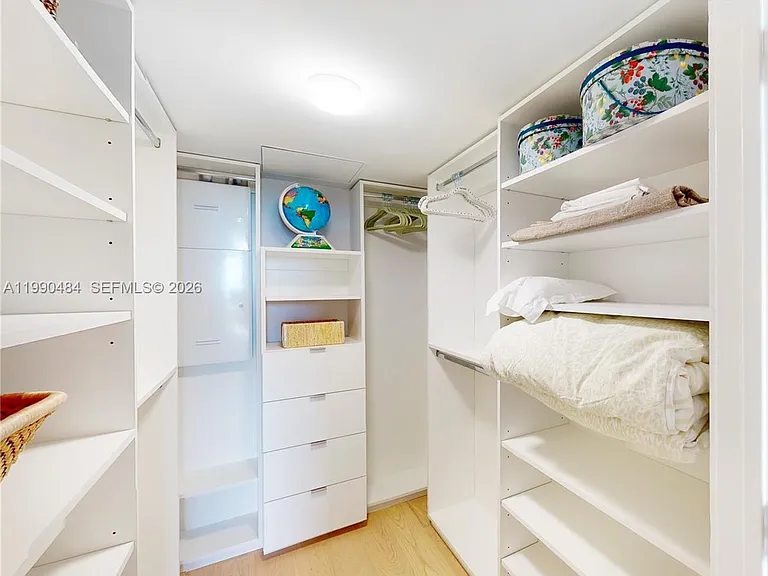 10275 Collins Ave #724 — Photo 9