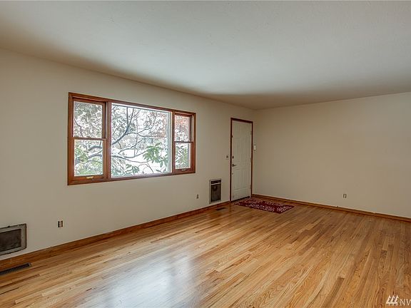 2nd image of 1258 Tedford St SE