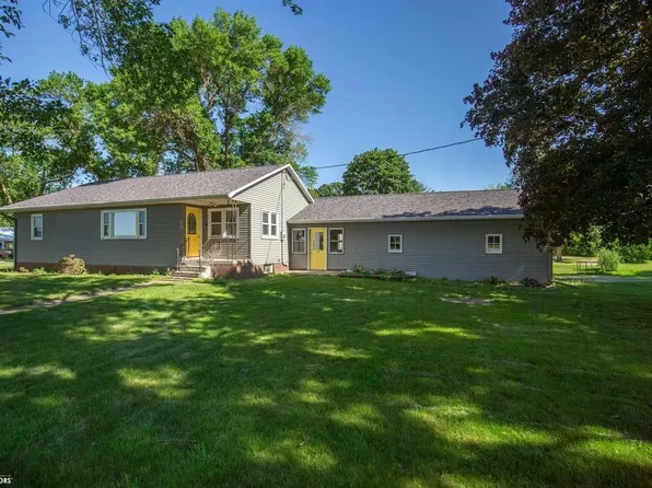 107 310th St, Fenton, IA 50539