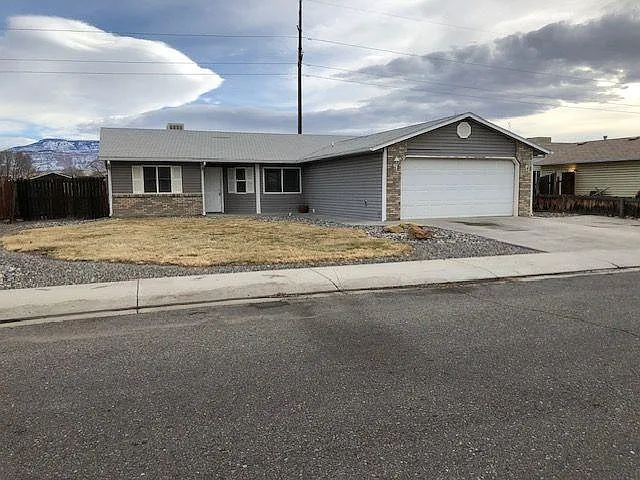 466 Cougar Run Ct — Photo 2
