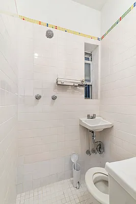 Sold by Triplemint | media 4