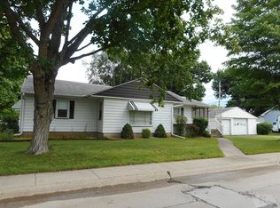 322 Melville Ave, West Burlington, IA 52655