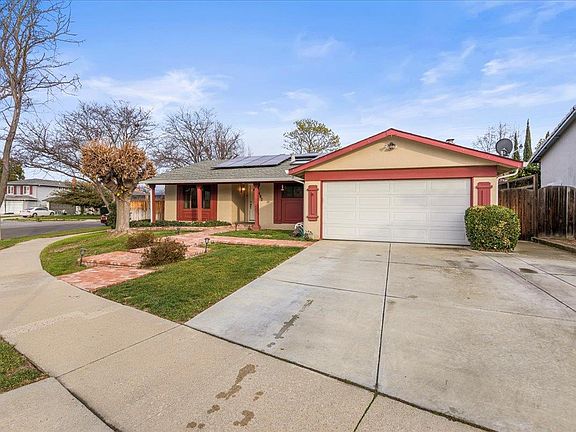 2nd image of 462 Royale Park Dr