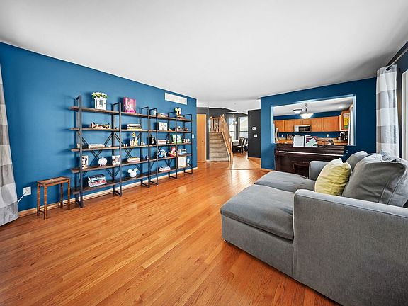 4th image of 1960 Tuscany Ln