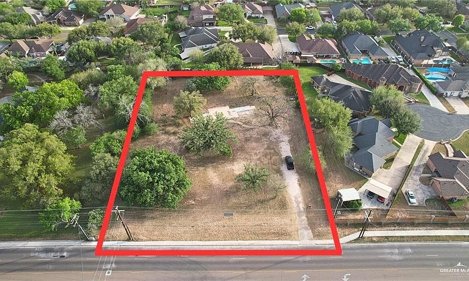 1st image of 808 E Canton Rd