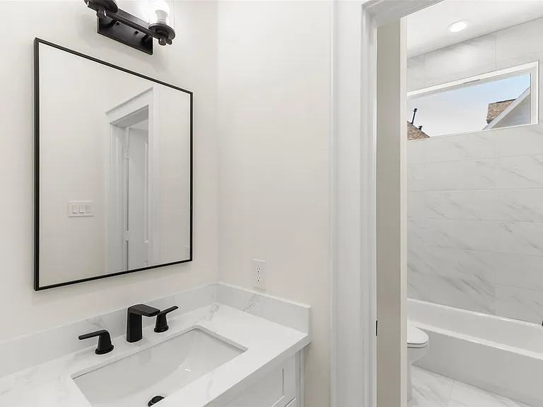 1810 Palmetto Landing Ct — Photo 25
