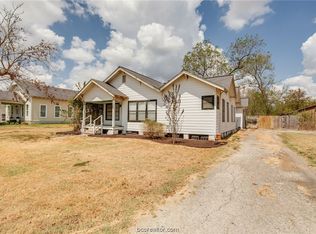 214 Heath St, Normangee, TX 77871