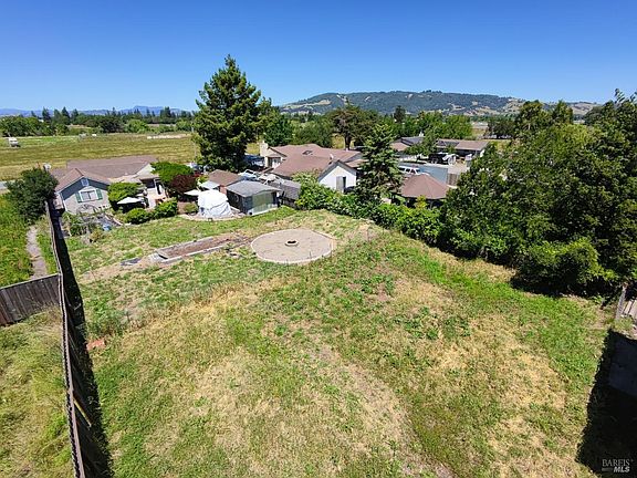 3rd image of 148 Millbrae Avenue
