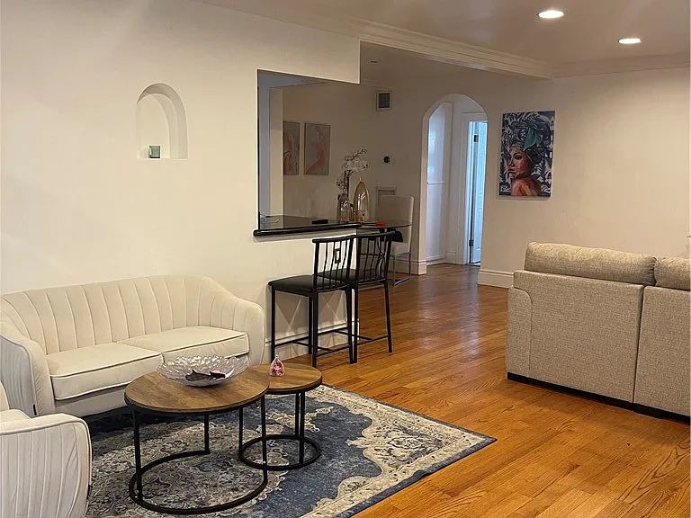 14934 Dickens St #4 — Photo 4