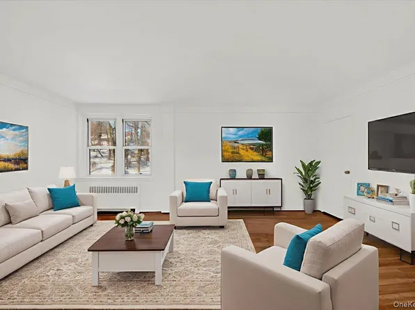811 Bronx River Road #3C, Bronxville, NY 10708