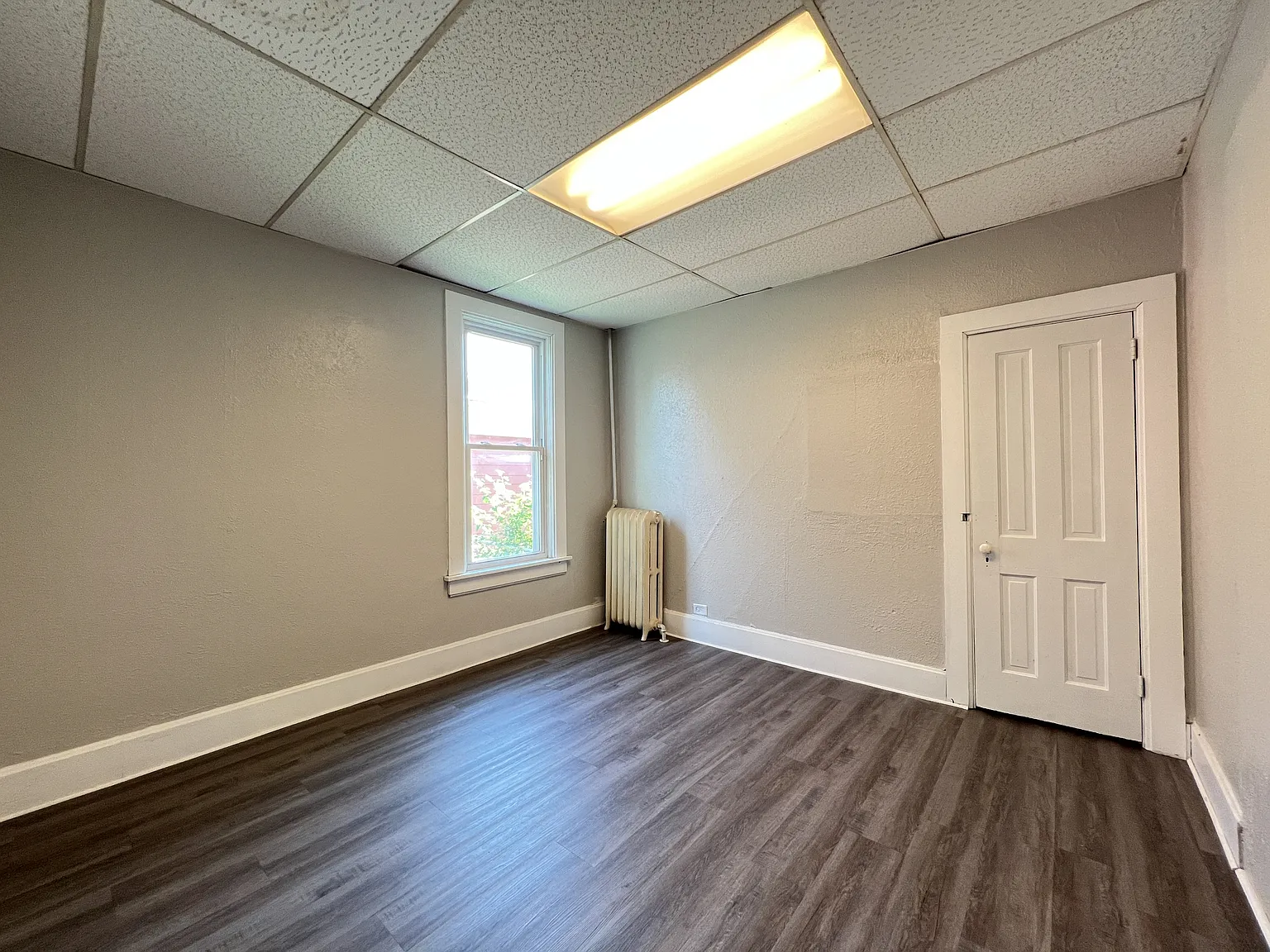 1008/1010 Rhomberg Avenue - #1 — Photo 4
