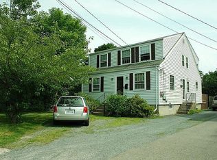 27 Merton Rd, Newport, RI 02840