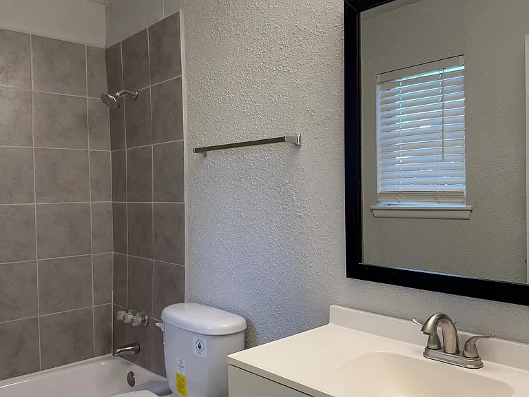 1543 Babcock Rd — Photo 47