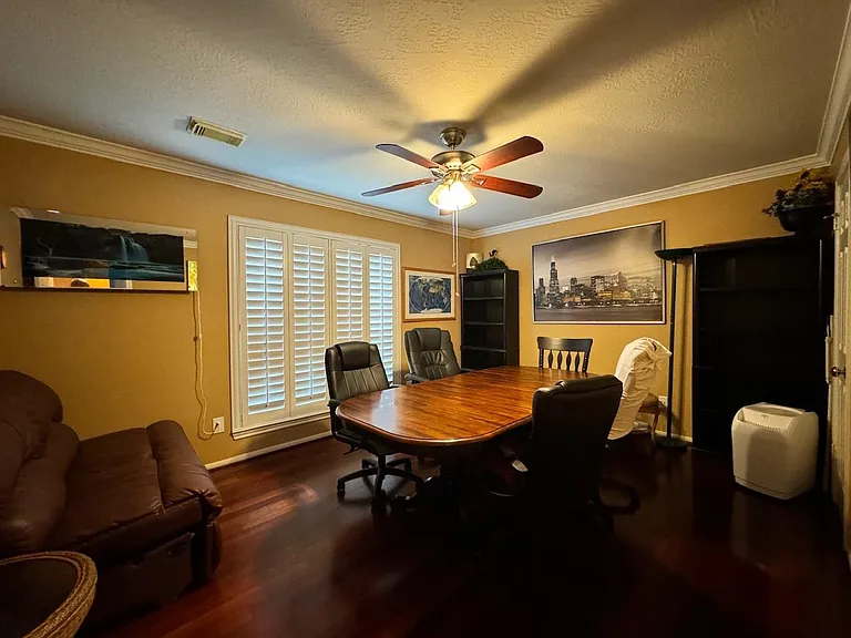 9303 Bent Spur Ln — Photo 20