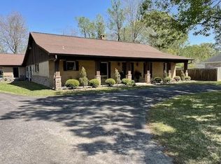 1011 Pine Needles Dr, Sour Lake, TX 77659