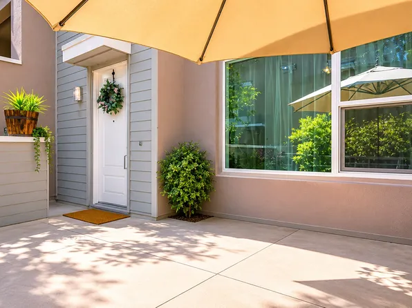 678 Colorado Cir, Carson, CA 90745
