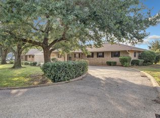 111 Marina Dr, Bullard, TX 75757