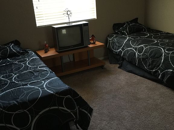4th image of 2988 Saratoga Ave