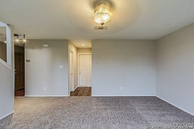 222 Hallie Cv — Photo 7