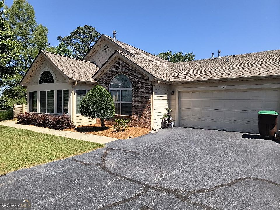 1st image of 202 Silver Summit Dr SE