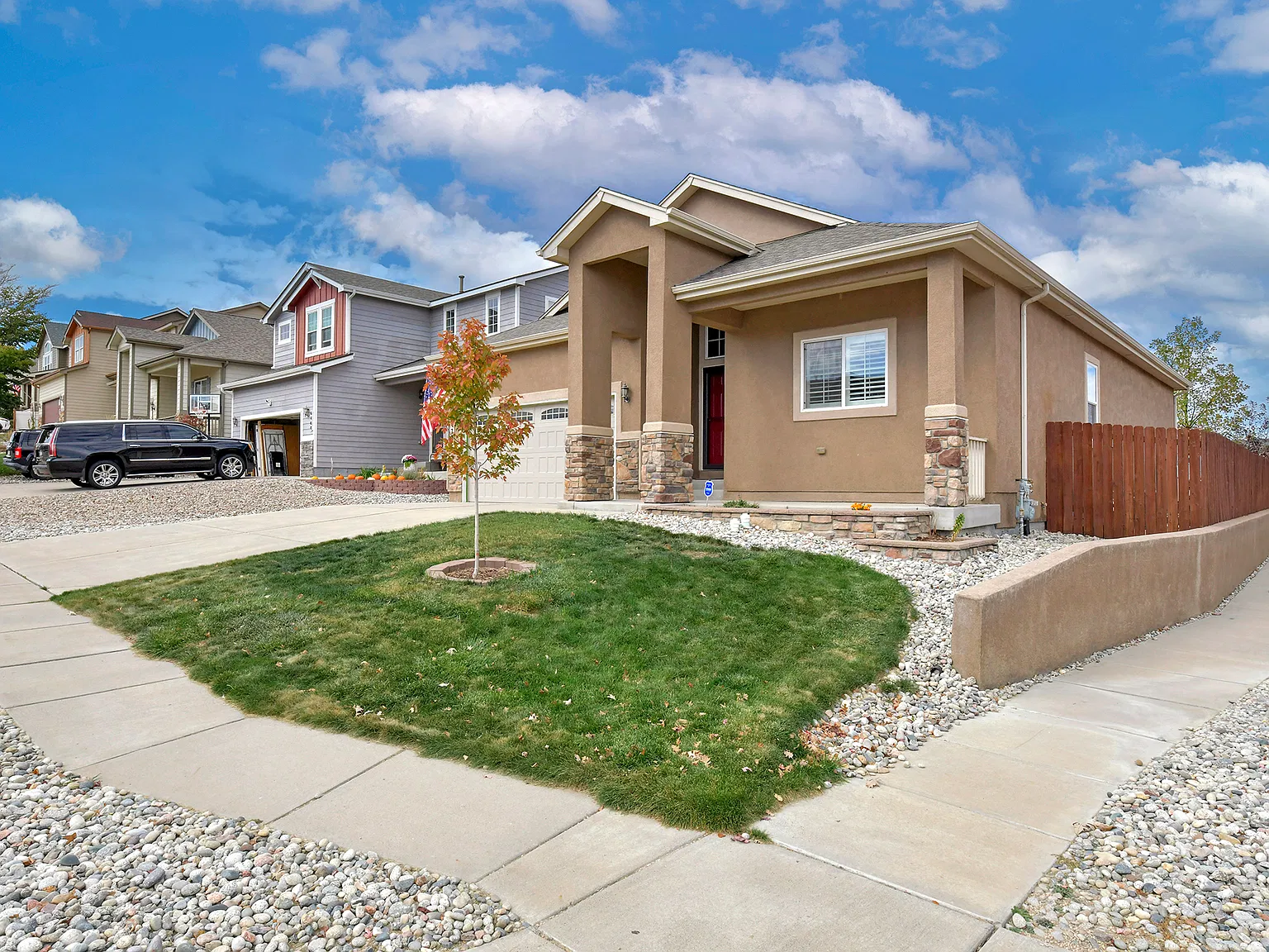 5 bed, 3200 sqft, $2,800 — Photo 1