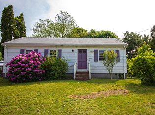 18 Paul St, Fairhaven, MA 02719