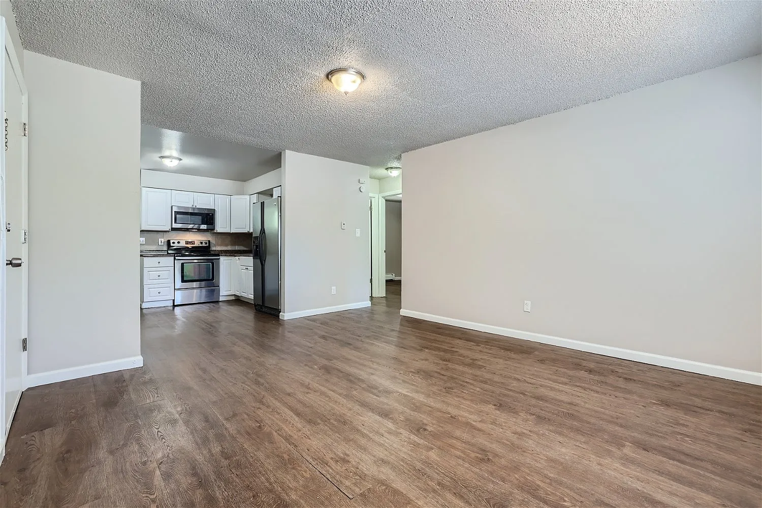 2 bed, 810 sqft, $1,150 — Photo 4