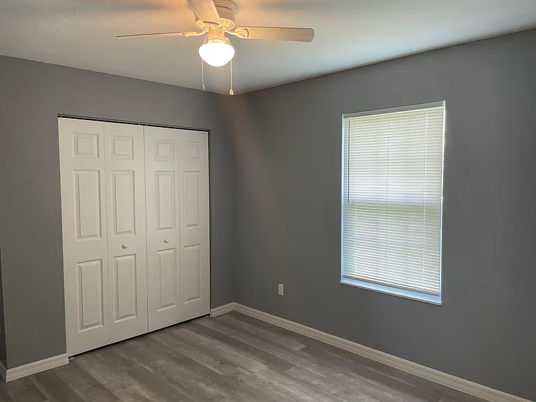 219 Locust Ln — Photo 11