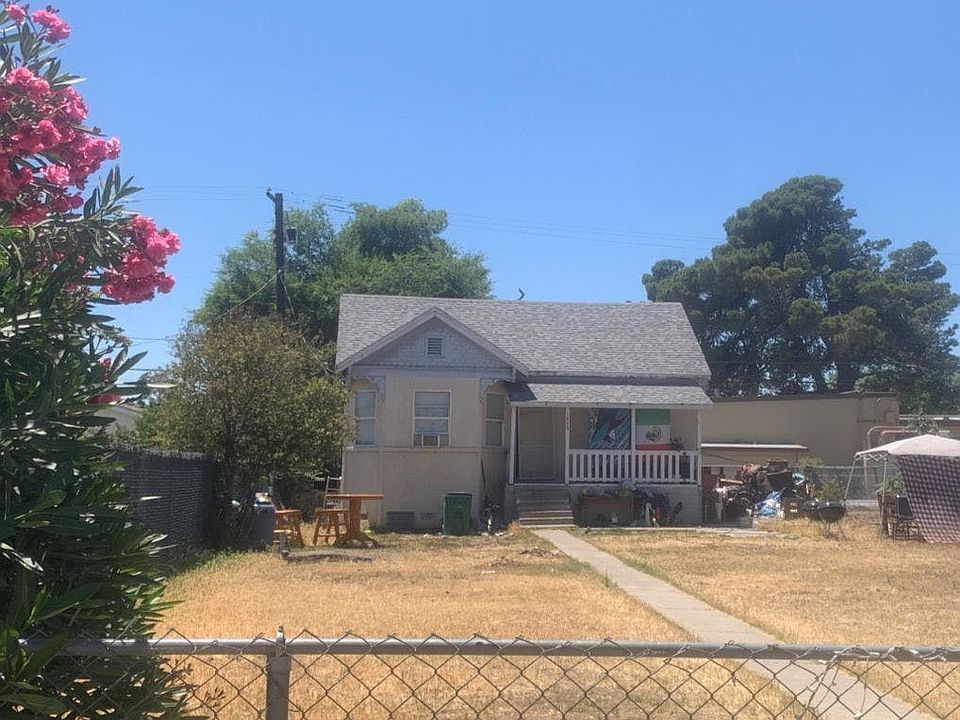 1st image of 1845 S California St