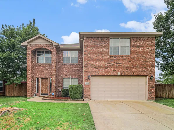 9600 Fox Hill Dr, Fort Worth, TX 76131