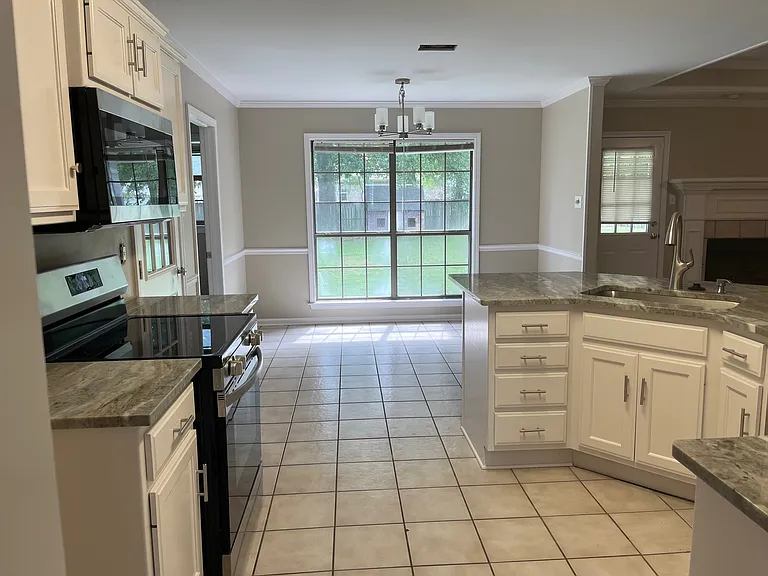 27 Emerald Cir — Photo 5