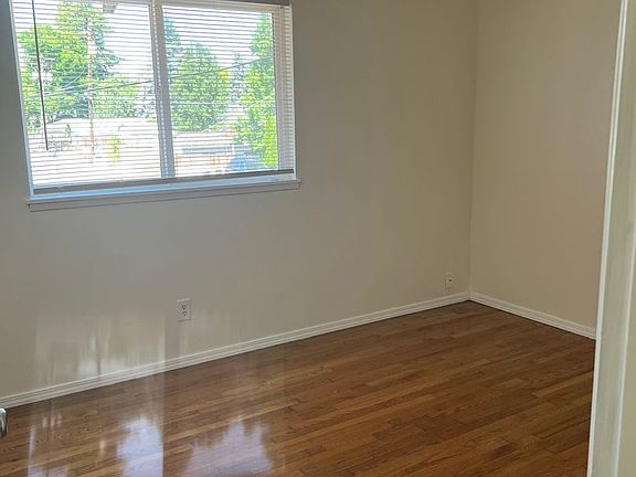 4th image of 1415 W Yakima Ave #H