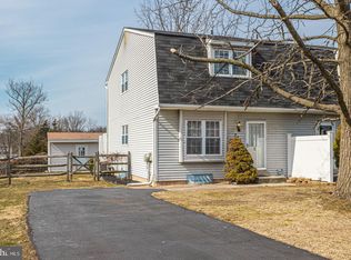 722 Girard Ave, Lansdale, PA 19446