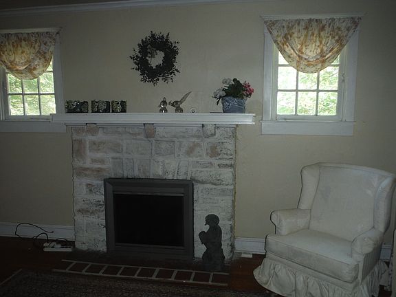 5th image of 722 Lawson Ave