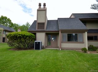 85 Viscount Dr UNIT 1E, Milford, CT 06460