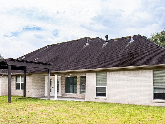 2nd image of 202 Ridge Vw