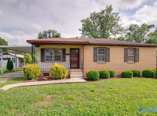 1830 Oakwood Ave NE, Huntsville, AL 35811